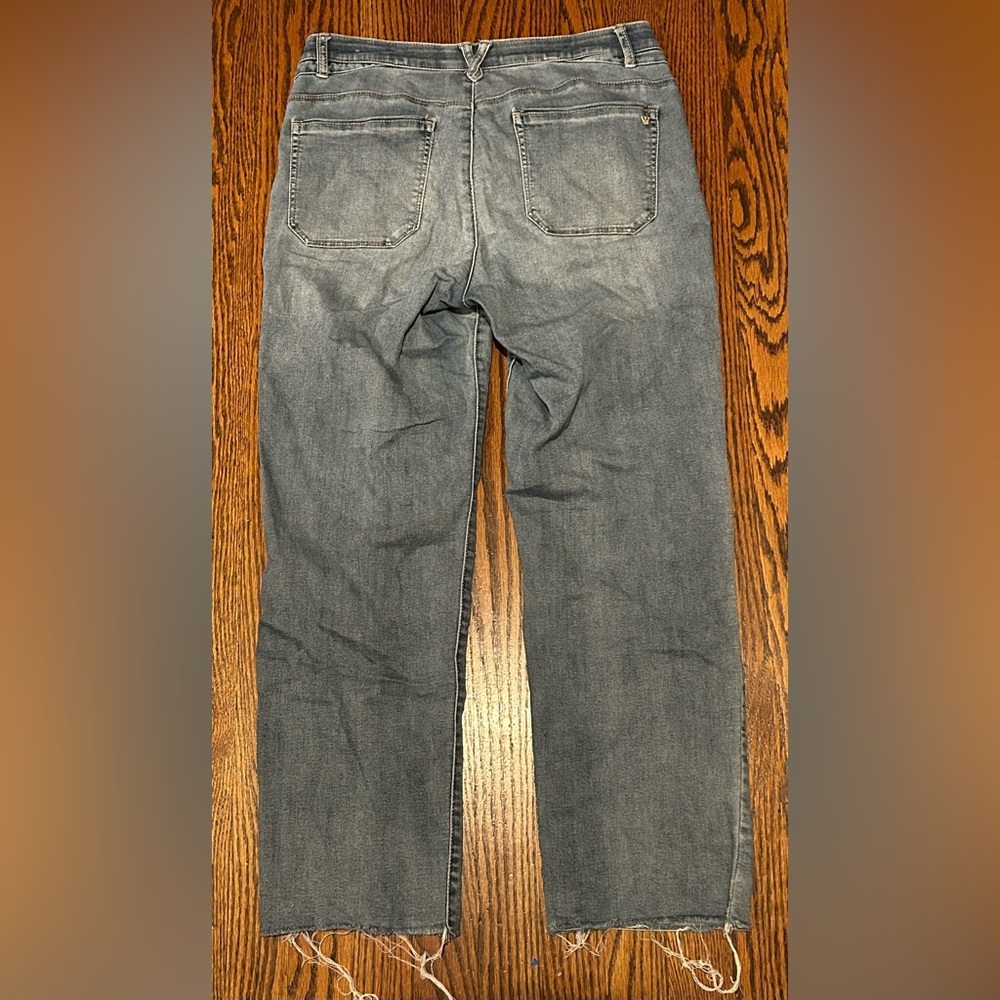 Wit & Wisdom Women's Straight Frayed Hem Jeans - Picture 2 of 5